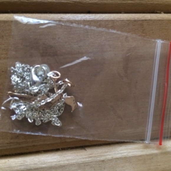 New!  Silver Swing Girl Necklace - Picture 6 of 6